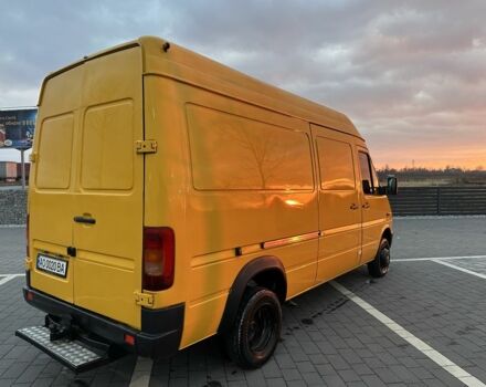 Желтый Фольксваген ЛТ, объемом двигателя 2.5 л и пробегом 443 тыс. км за 10790 $, фото 11 на Automoto.ua