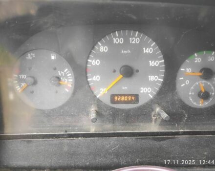 Желтый Фольксваген ЛТ, объемом двигателя 2.5 л и пробегом 928 тыс. км за 6800 $, фото 6 на Automoto.ua