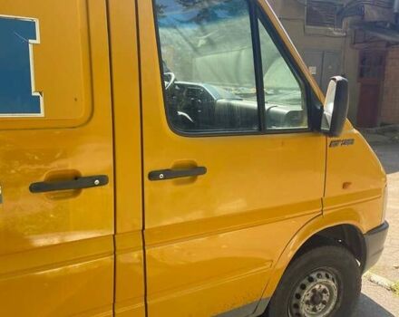 Жовтий Фольксваген ЛТ, об'ємом двигуна 2.46 л та пробігом 312 тис. км за 9200 $, фото 2 на Automoto.ua