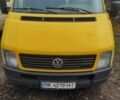 Желтый Фольксваген ЛТ, объемом двигателя 2.5 л и пробегом 928 тыс. км за 6800 $, фото 2 на Automoto.ua