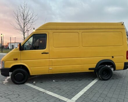 Желтый Фольксваген ЛТ, объемом двигателя 2.5 л и пробегом 443 тыс. км за 10790 $, фото 5 на Automoto.ua