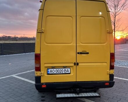 Желтый Фольксваген ЛТ, объемом двигателя 2.5 л и пробегом 443 тыс. км за 10790 $, фото 8 на Automoto.ua