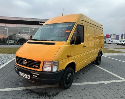 Желтый Фольксваген ЛТ, объемом двигателя 2.5 л и пробегом 443 тыс. км за 10790 $, фото 3 на Automoto.ua