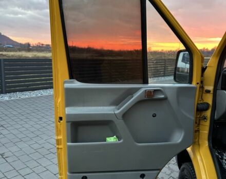 Желтый Фольксваген ЛТ, объемом двигателя 2.5 л и пробегом 443 тыс. км за 10790 $, фото 18 на Automoto.ua