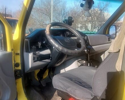 Желтый Фольксваген ЛТ, объемом двигателя 2.5 л и пробегом 380 тыс. км за 5600 $, фото 5 на Automoto.ua