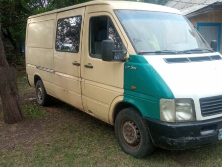 Фольксваген ЛТ 1998 у Александрие на Automoto.ua Жовтий Фольксваген ЛТ, об'ємом двигуна 2.5 л та пробігом 300 тис. км за 2000 $, фото 1 на Automoto.ua