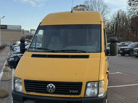 Желтый Фольксваген ЛТ, объемом двигателя 2.46 л и пробегом 521 тыс. км за 9500 $, фото 1 на Automoto.ua