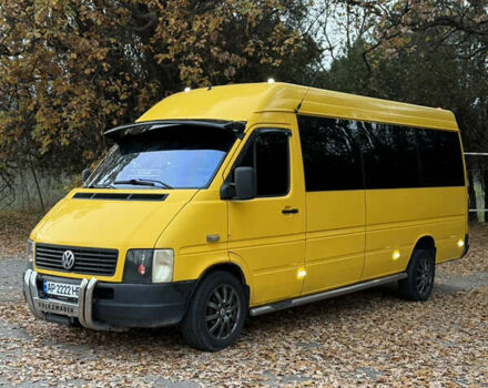 Желтый Фольксваген ЛТ, объемом двигателя 2.46 л и пробегом 160 тыс. км за 11000 $, фото 1 на Automoto.ua