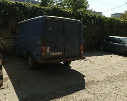 Синий Фольксваген ЛТ, объемом двигателя 2.4 л и пробегом 600 тыс. км за 1600 $, фото 3 на Automoto.ua