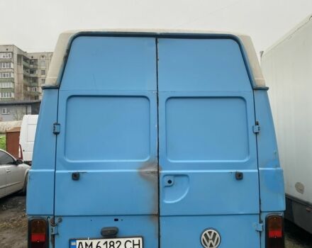 Синий Фольксваген ЛТ, объемом двигателя 2.4 л и пробегом 500 тыс. км за 2000 $, фото 4 на Automoto.ua