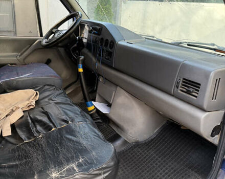 Синий Фольксваген ЛТ, объемом двигателя 2.46 л и пробегом 895 тыс. км за 4100 $, фото 2 на Automoto.ua