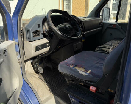 Синий Фольксваген ЛТ, объемом двигателя 2.46 л и пробегом 895 тыс. км за 4100 $, фото 3 на Automoto.ua