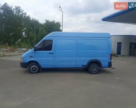Синий Фольксваген ЛТ, объемом двигателя 2.46 л и пробегом 320 тыс. км за 8500 $, фото 4 на Automoto.ua