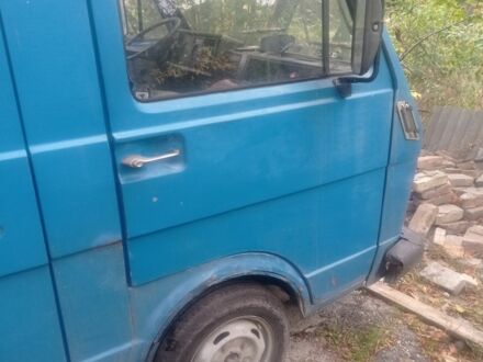 Синій Фольксваген ЛТ, об'ємом двигуна 2.4 л та пробігом 800 тис. км за 1300 $, фото 1 на Automoto.ua