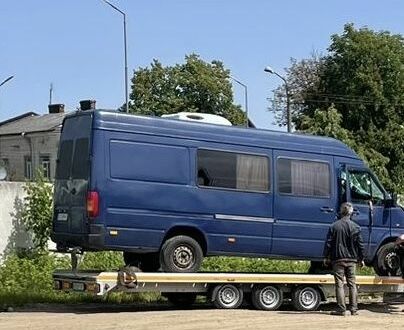 Синий Фольксваген ЛТ, объемом двигателя 2.8 л и пробегом 150 тыс. км за 4717 $, фото 1 на Automoto.ua