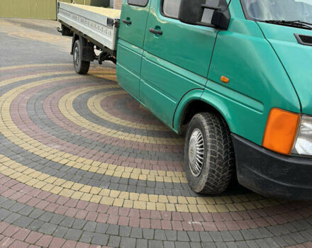 Зелений Фольксваген ЛТ, об'ємом двигуна 2.8 л та пробігом 220 тис. км за 10000 $, фото 2 на Automoto.ua