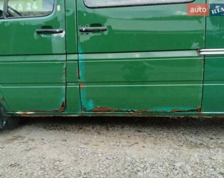 Зеленый Фольксваген ЛТ, объемом двигателя 2.5 л и пробегом 293 тыс. км за 4500 $, фото 10 на Automoto.ua