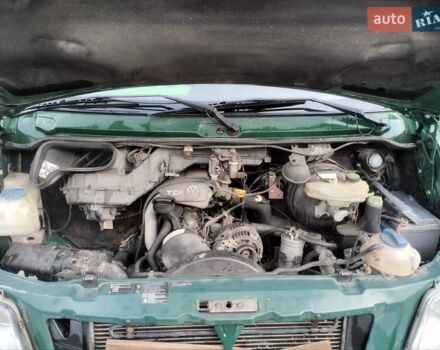 Зеленый Фольксваген ЛТ, объемом двигателя 2.5 л и пробегом 293 тыс. км за 4500 $, фото 14 на Automoto.ua