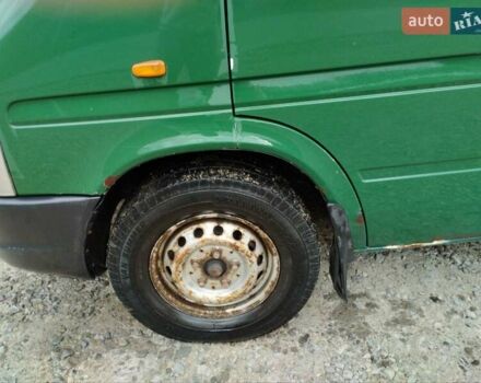 Зеленый Фольксваген ЛТ, объемом двигателя 2.5 л и пробегом 293 тыс. км за 4500 $, фото 4 на Automoto.ua