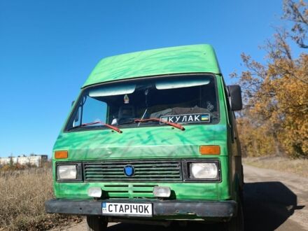 Зелений Фольксваген ЛТ, об'ємом двигуна 2 л та пробігом 1000 тис. км за 1100 $, фото 1 на Automoto.ua