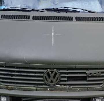 Зеленый Фольксваген ЛТ, объемом двигателя 2.5 л и пробегом 880 тыс. км за 6200 $, фото 1 на Automoto.ua