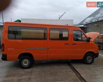 Помаранчевий Фольксваген ЛТ, об'ємом двигуна 2.46 л та пробігом 320 тис. км за 6700 $, фото 2 на Automoto.ua