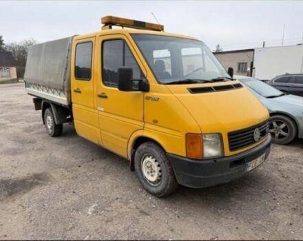 Оранжевый Фольксваген ЛТ, объемом двигателя 2.5 л и пробегом 400 тыс. км за 3800 $, фото 1 на Automoto.ua