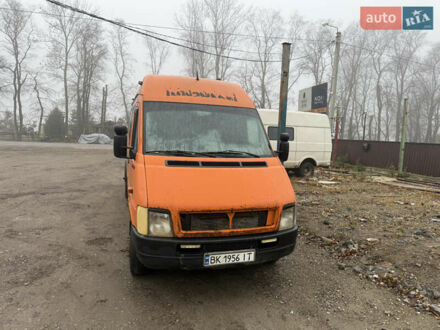 Помаранчевий Фольксваген ЛТ, об'ємом двигуна 2.46 л та пробігом 320 тис. км за 5200 $, фото 1 на Automoto.ua