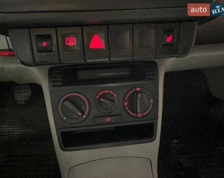 Червоний Фольксваген Лупо, об'ємом двигуна 1 л та пробігом 313 тис. км за 2400 $, фото 10 на Automoto.ua