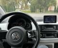 Фольксваген Мультиван 2013 в Каменце-Подольском на Automoto.ua Белый Фольксваген Мультиван, объемом двигателя 0 л и пробегом 150 тыс. км за 5999 $, фото 18 на Automoto.ua