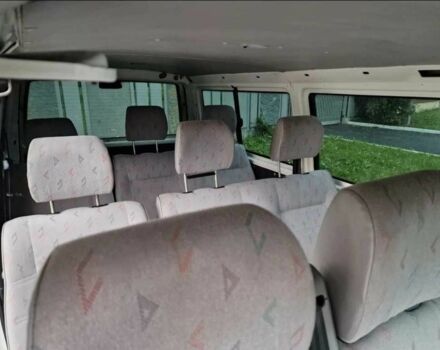 Фольксваген Мультиван 2001 в Ивано-Франковске на Automoto.ua Белый Фольксваген Мультиван, объемом двигателя 2.5 л и пробегом 217 тыс. км за 1800 $, фото 5 на Automoto.ua