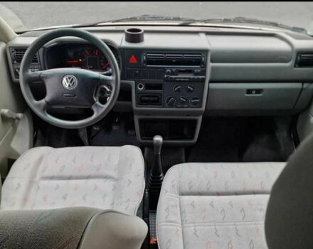 Фольксваген Мультиван 2001 в Ивано-Франковске на Automoto.ua Белый Фольксваген Мультиван, объемом двигателя 2.5 л и пробегом 217 тыс. км за 1800 $, фото 6 на Automoto.ua