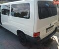 Белый Фольксваген Мультиван, объемом двигателя 2.4 л и пробегом 520 тыс. км за 3750 $, фото 6 на Automoto.ua