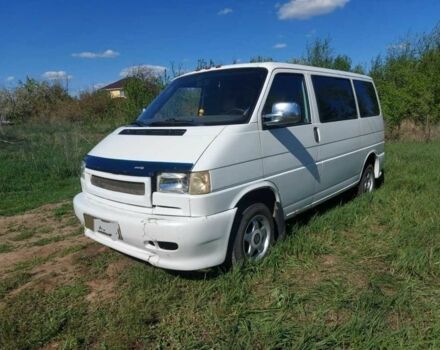 Белый Фольксваген Мультиван, объемом двигателя 2.5 л и пробегом 300 тыс. км за 2342 $, фото 3 на Automoto.ua