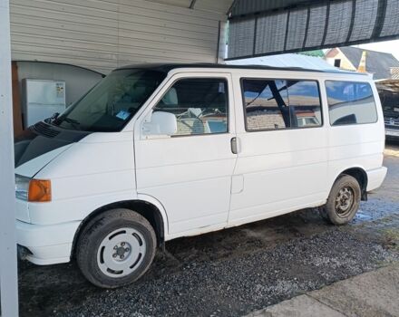 Белый Фольксваген Мультиван, объемом двигателя 1.9 л и пробегом 392 тыс. км за 6400 $, фото 1 на Automoto.ua