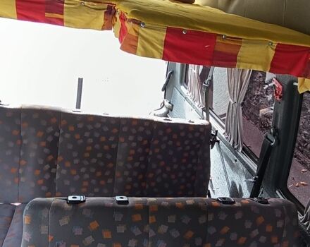 Белый Фольксваген Мультиван, объемом двигателя 2.4 л и пробегом 350 тыс. км за 3880 $, фото 8 на Automoto.ua