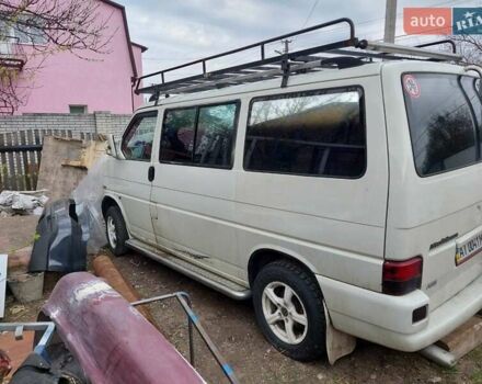 Белый Фольксваген Мультиван, объемом двигателя 2.4 л и пробегом 10 тыс. км за 8200 $, фото 2 на Automoto.ua