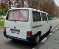 Белый Фольксваген Мультиван, объемом двигателя 2.46 л и пробегом 352 тыс. км за 6900 $, фото 3 на Automoto.ua