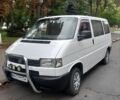 Белый Фольксваген Мультиван, объемом двигателя 2.46 л и пробегом 352 тыс. км за 6900 $, фото 1 на Automoto.ua