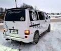 Белый Фольксваген Мультиван, объемом двигателя 2.5 л и пробегом 300 тыс. км за 2100 $, фото 8 на Automoto.ua