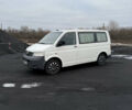Белый Фольксваген Мультиван, объемом двигателя 1.9 л и пробегом 300 тыс. км за 8000 $, фото 1 на Automoto.ua
