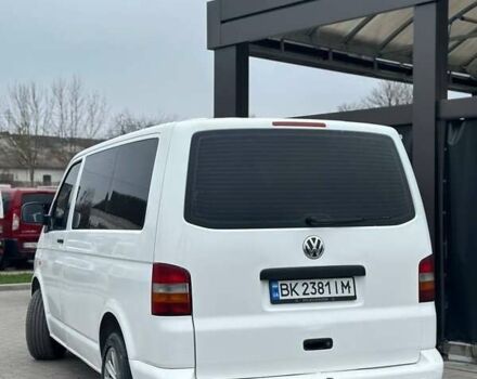 Белый Фольксваген Мультиван, объемом двигателя 1.9 л и пробегом 300 тыс. км за 6999 $, фото 4 на Automoto.ua