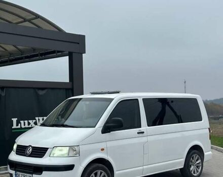 Белый Фольксваген Мультиван, объемом двигателя 1.9 л и пробегом 300 тыс. км за 6999 $, фото 2 на Automoto.ua