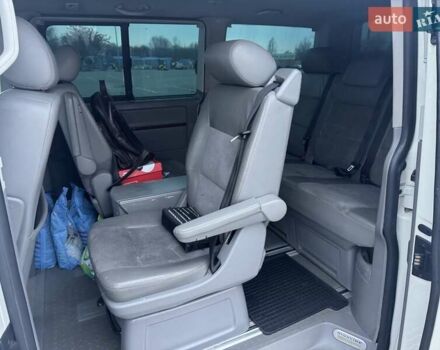 Білий Фольксваген Мультиван, об'ємом двигуна 2.46 л та пробігом 289 тис. км за 13500 $, фото 27 на Automoto.ua