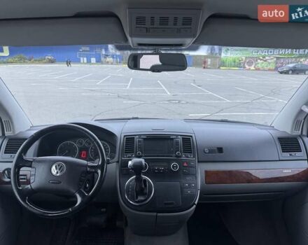 Білий Фольксваген Мультиван, об'ємом двигуна 2.46 л та пробігом 289 тис. км за 13500 $, фото 14 на Automoto.ua