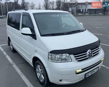 Білий Фольксваген Мультиван, об'ємом двигуна 2.46 л та пробігом 289 тис. км за 13500 $, фото 1 на Automoto.ua