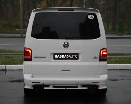 Белый Фольксваген Мультиван, объемом двигателя 2 л и пробегом 302 тыс. км за 23700 $, фото 4 на Automoto.ua