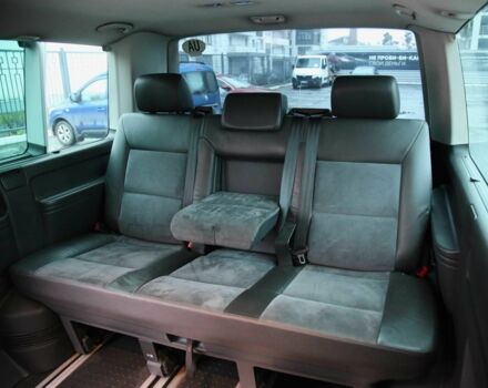 Белый Фольксваген Мультиван, объемом двигателя 2 л и пробегом 302 тыс. км за 23700 $, фото 7 на Automoto.ua