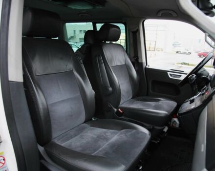 Белый Фольксваген Мультиван, объемом двигателя 2 л и пробегом 302 тыс. км за 23700 $, фото 9 на Automoto.ua