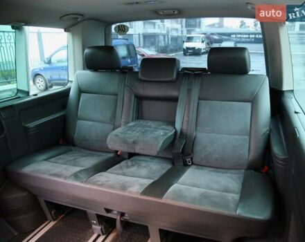 Белый Фольксваген Мультиван, объемом двигателя 1.98 л и пробегом 302 тыс. км за 23700 $, фото 7 на Automoto.ua